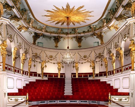 Neues Palais Schlosstheater (c) Hans Bach\\n\\n19.03.2022 16:00